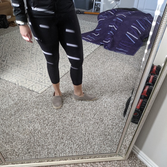 Vince Slip On Sneakers (Fits like a 7) - Picture 2 of 6